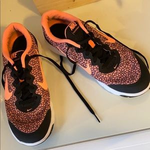 NIKE Flex Experience Rn 4 sneakers. LIKE NEW